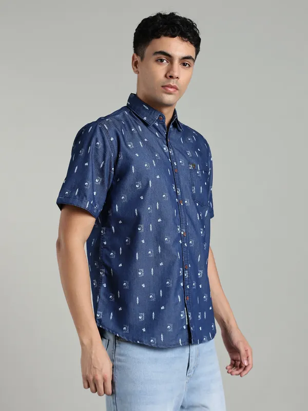 Men's_Denimax_Blue_Denim_Half_Sleeves_Tailored_Fit_Printed_Casual_Shirt