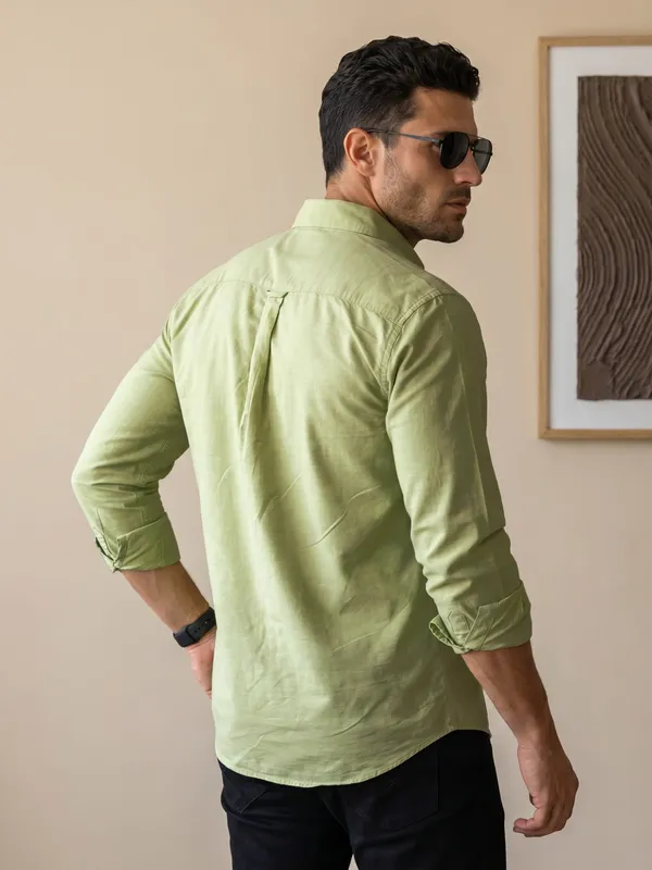 Men’s_Fresh_Green_Linen_Cotton_Classic_Casual_Shirt