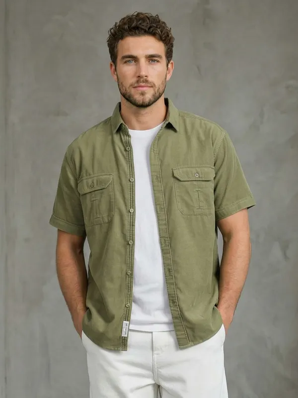 Men’s__Light_Olive_Textured_Corduroy_Casual_Shacket
