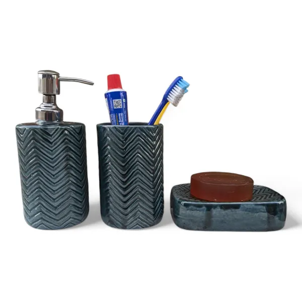 Chevron_Pattern_Ceramic_Bathroom_Accessory_Set_-_3_Pieces