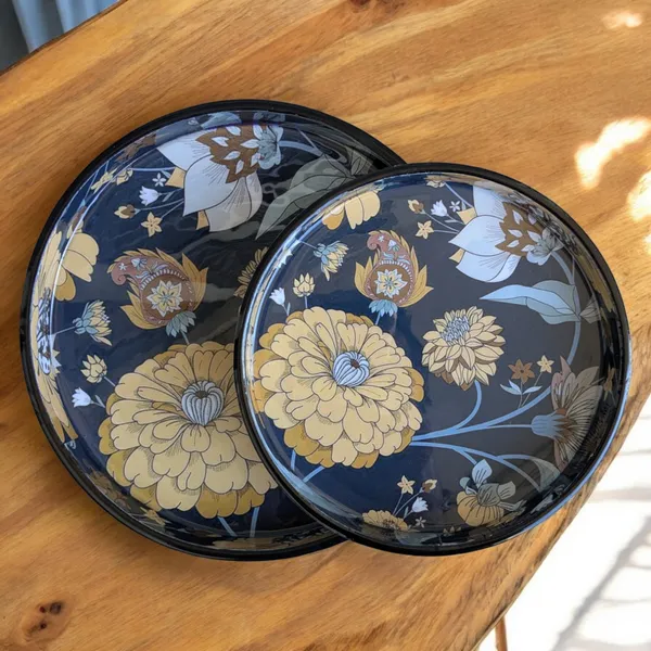 Elegant_Floral_Round_Serving_Tray_Set_–_Black_&_Gold_(Set_of_2)