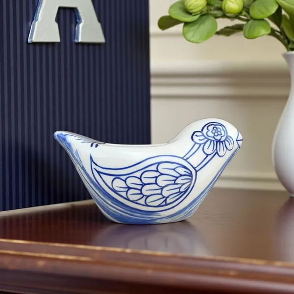 Handcrafted_Ceramic_Bird_Shaped_Planter_–_Blue_&_White_Pottery,_Decorative_Indoor_Planter_(7_x_4_x_3.5_Inches)