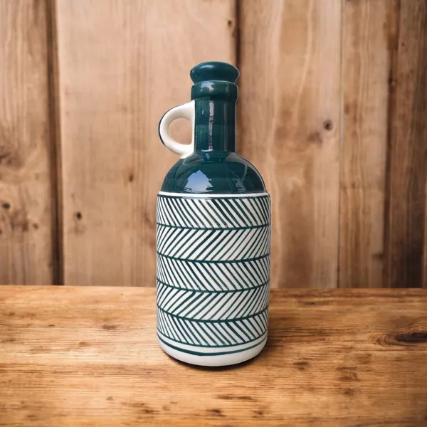 Handcrafted_Ceramic_Oil_Dispenser_Bottle_–_1000ml_|_Herringbone_Pattern
