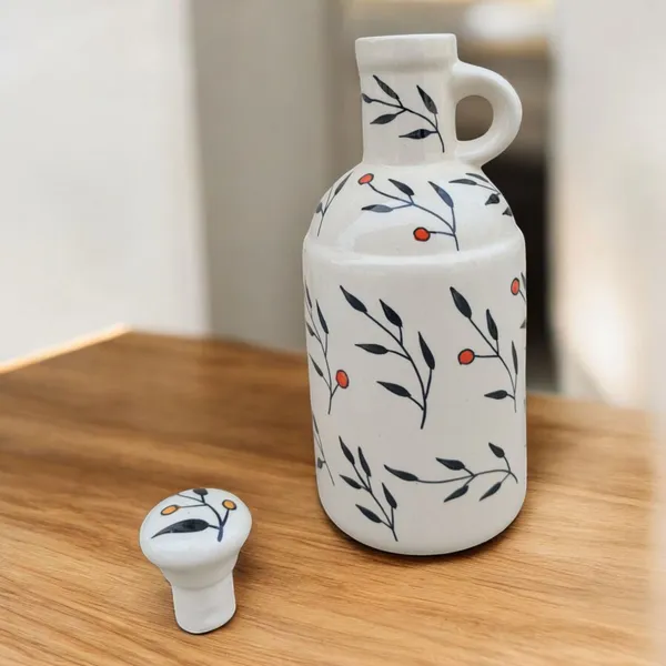 Handcrafted_Stoneware_Ceramic_Oil_Dispenser_–_1000ML,_Hand-Painted,_Elegant_Kitchen_Essential