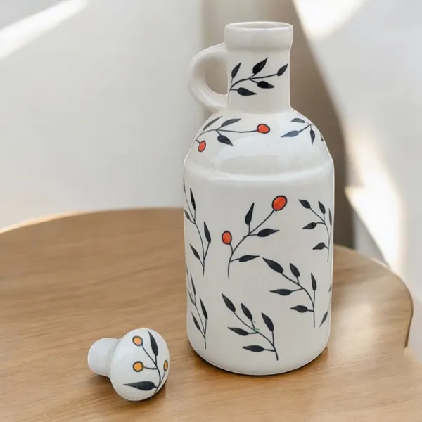 Handcrafted_Stoneware_Ceramic_Oil_Dispenser_–_1000ML,_Hand-Painted,_Elegant_Kitchen_Essential
