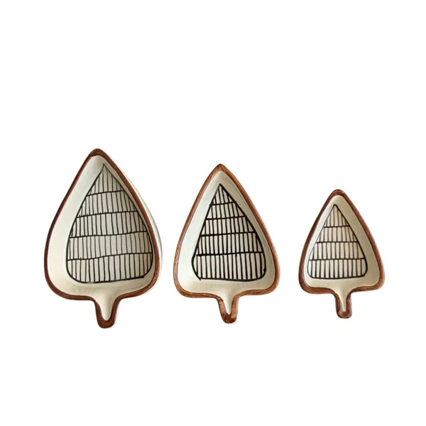 Leaf-Shaped_Ceramic_Serving_Bowls_(Set_of_3)_–_Elegant_Multipurpose_Bowls_for_Snacks,_Salads,_Dips_&_More_–_Microwave_and_Dishwasher_Safe