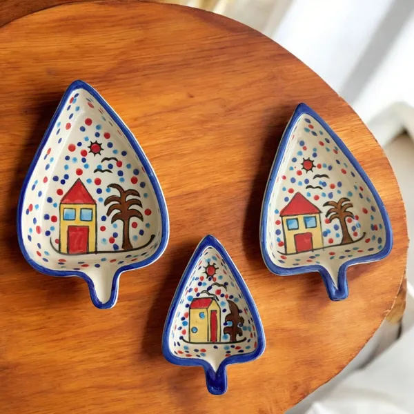 Leaf-Shaped_Ceramic_Serving_Bowls_(Set_of_3)_–_Elegant_Multipurpose_Bowls_for_Snacks,_Salads,_Dips_&_More_–_Microwave_and_Dishwasher_Safe