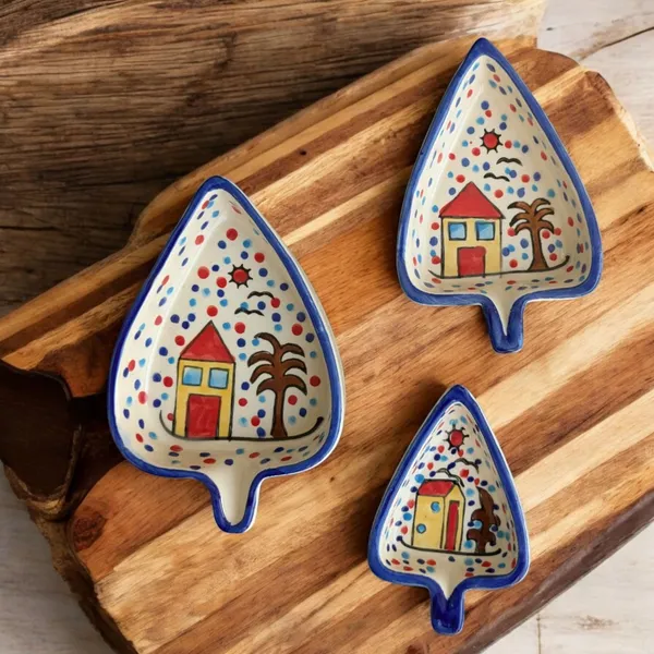 Leaf-Shaped_Ceramic_Serving_Bowls_(Set_of_3)_–_Elegant_Multipurpose_Bowls_for_Snacks,_Salads,_Dips_&_More_–_Microwave_and_Dishwasher_Safe