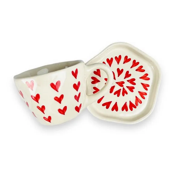 Madarks_Ceramic_Red_Heart_Tea_Cup_with_Saucers_Set_of_1