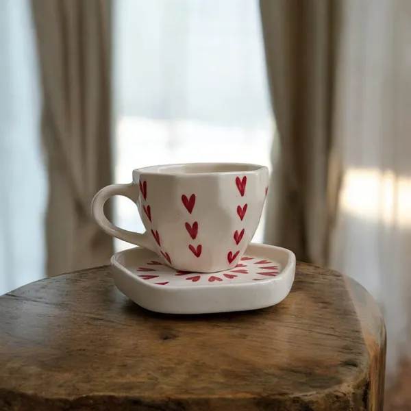 Madarks_Ceramic_Red_Heart_Tea_Cup_with_Saucers_Set_of_1