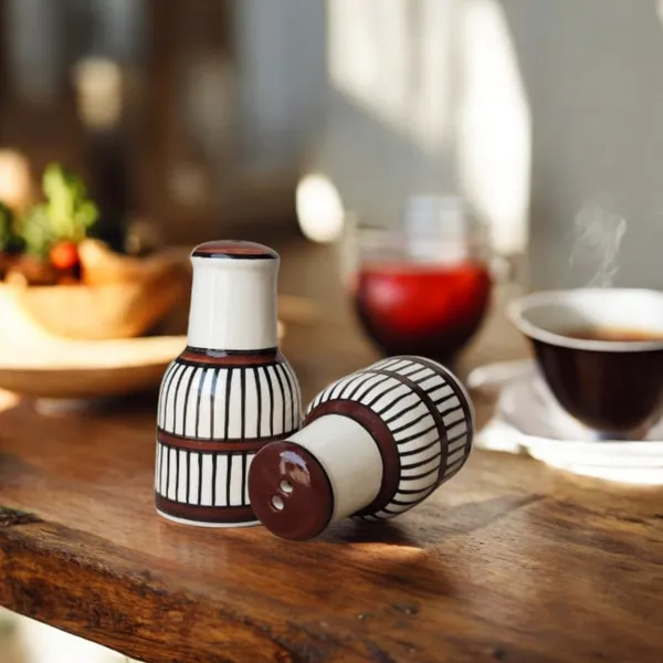 Madarks_Handcrafted_Ceramic_Spice_Shakers_-_Striped_Design_(Set_of_2)