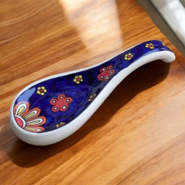 Madarks_Handcrafted_Ceramic_Spoon_Rest_–_Vibrant_Blue_Floral_Design
