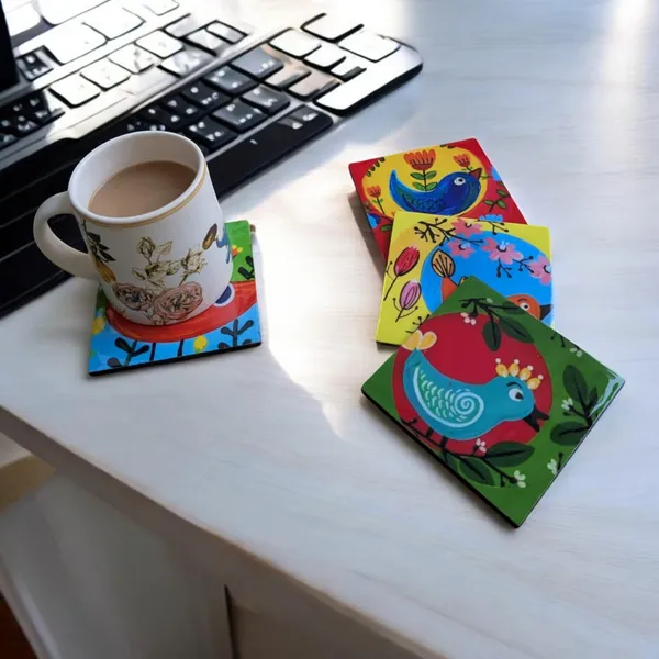 Madarks_Handcrafted_MDF_Coasters_Set_–_Round,_10_cm_Diameter_–_Vibrant_Bird_Art_–_Set_of_4