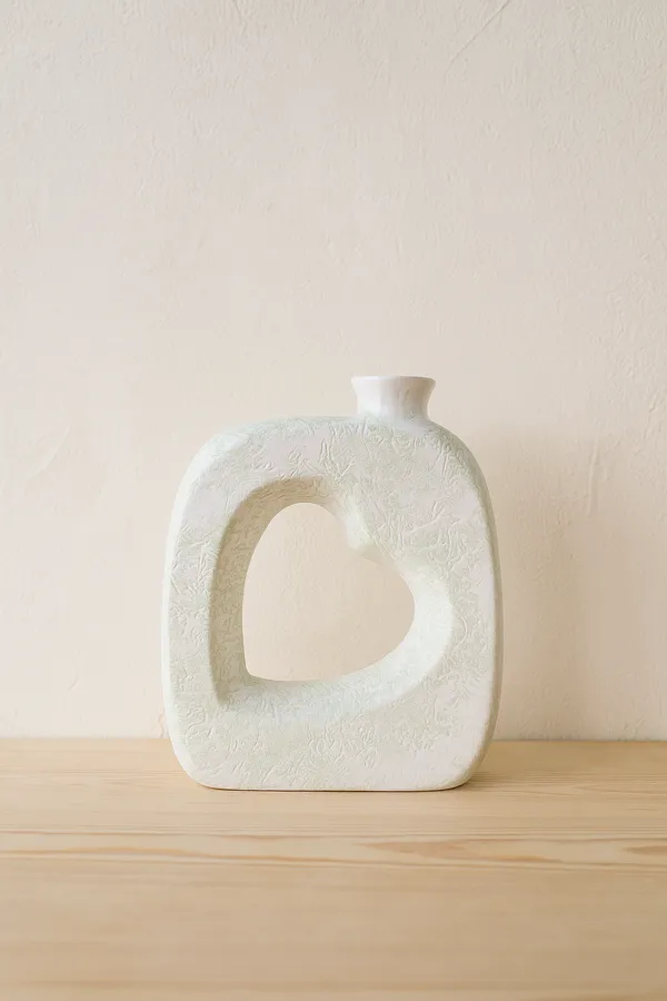 Madarks_Handcrafted_Textured_Heart-Shaped_Ceramic_Vase_for_Home_Décor_–_Elegant_White_&_Light_Green_Finish