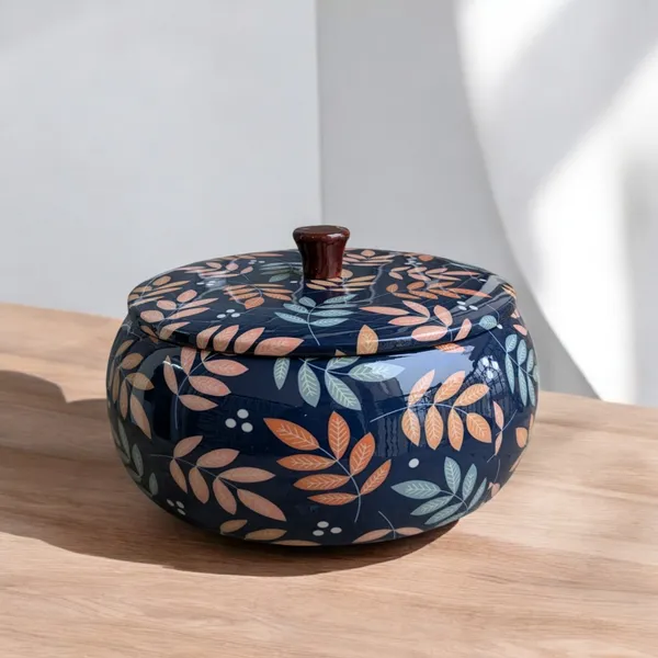 Madarks_Handcrafted_Wooden_Roti_Box_with_Elegant_Leaf_Design_–_8-Inch_Diameter