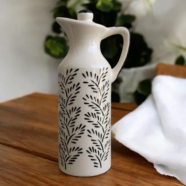 Madarks_Handmade_Ceramic_Oil_Dispenser_Bottle_-_300_ml_(10_oz)_Microwave-Safe_with_Hand-Painted_Palm_Design,_Ideal_for_Cooking_Oil,_Vinegar,_and_Syrups_-_Stylish_Black_&_Off-White_Kitchen_Decor