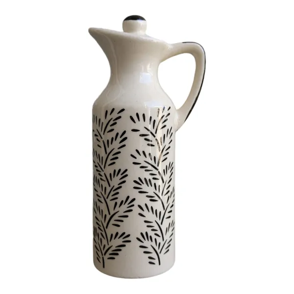 Madarks_Handmade_Ceramic_Oil_Dispenser_Bottle_-_300_ml_(10_oz)_Microwave-Safe_with_Hand-Painted_Palm_Design,_Ideal_for_Cooking_Oil,_Vinegar,_and_Syrups_-_Stylish_Black_&_Off-White_Kitchen_Decor