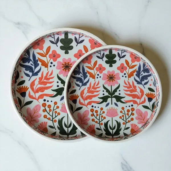 Madarks_Round_Floral_Print_MDF_Tray_Set_-_9_Inch_&_7_Inch_|_Enamel_Coated_|_Decorative_&_Multipurpose_Serving_Tray_|_Handcrafted_in_India