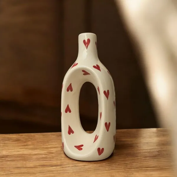 Oval_Loop_Ceramic_Vase_with_Hand-Painted_Heart_Design_–_Water-Safe-_21cm_Height