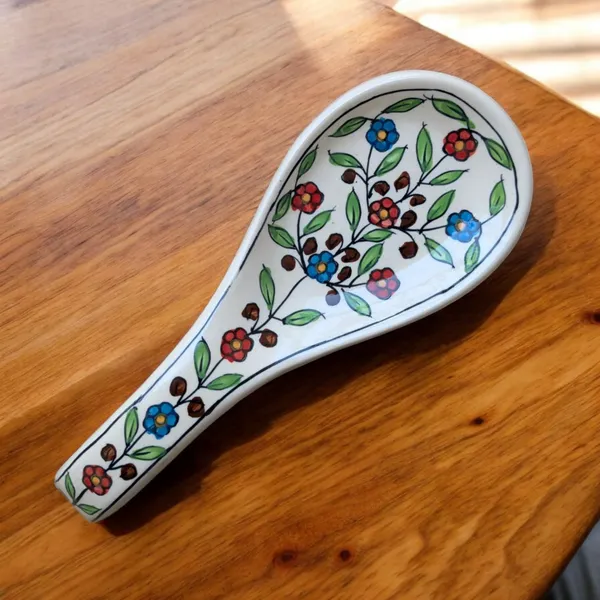 Floral_Leafy_Motif_Ceramic_Spoon_Rest_-_Ceramic_Spoon_Holder_Ceramic_Cutlery_Set_(Pack_of_1)
