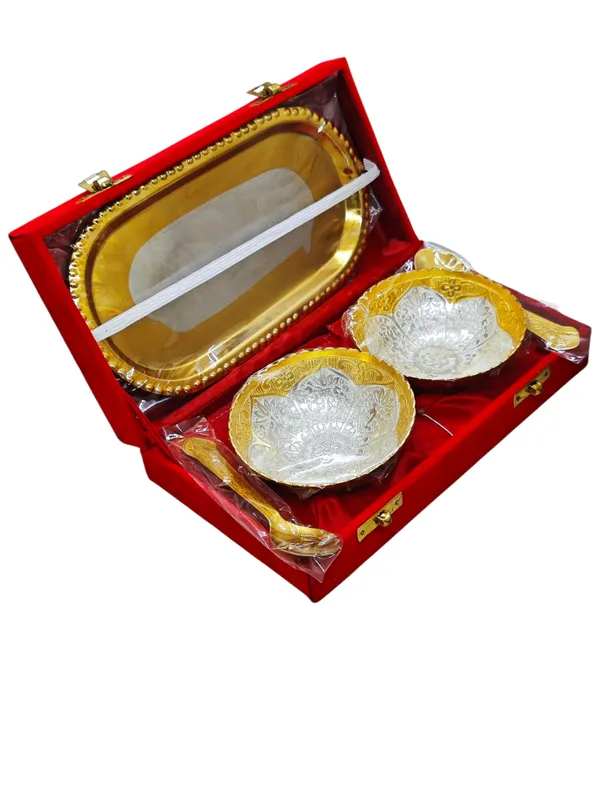 Bowl_Set_with_Velvet_Gifts_Box_Diwali_Gift_Wedding_Return_Gifts_(Golden_2_Bowl_Set)