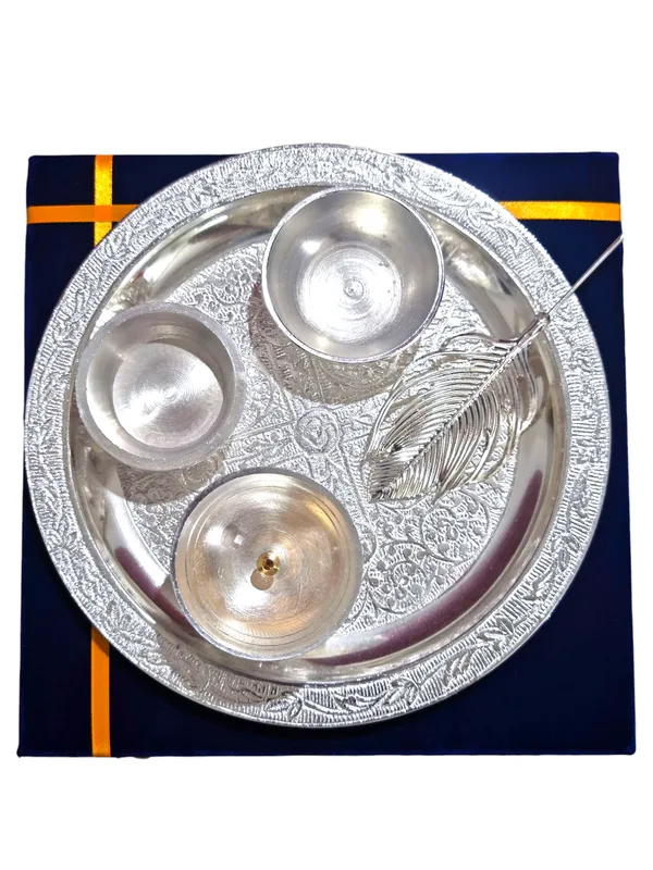 Navratri/Diwali_Special_Pooja_Thali_Set_Diwali_Gift_(Silver_Handcarving)