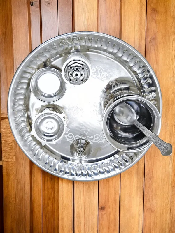 Navratri/Diwali_Special_Pooja_Thali_Set_Diwali_Gift_(Silver_Light_Weight)