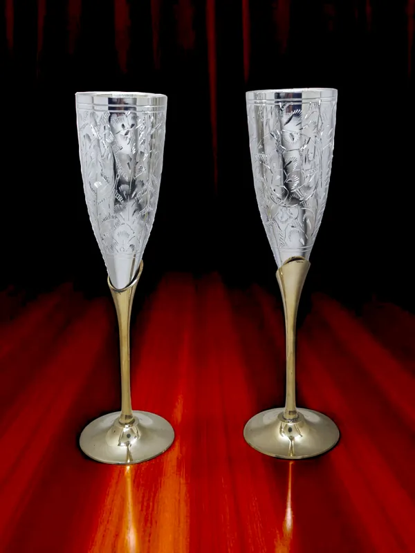 Premium_Gift_Silver_Plated_Brass_Wine_Goblet_Set_of_2_Pieces,_300_ML_with_Velvet_Box