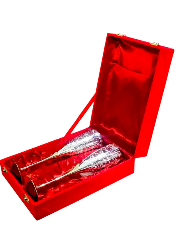 Premium_Gift_Silver_Plated_Brass_Wine_Goblet_Set_of_2_Pieces,_300_ML_with_Velvet_Box
