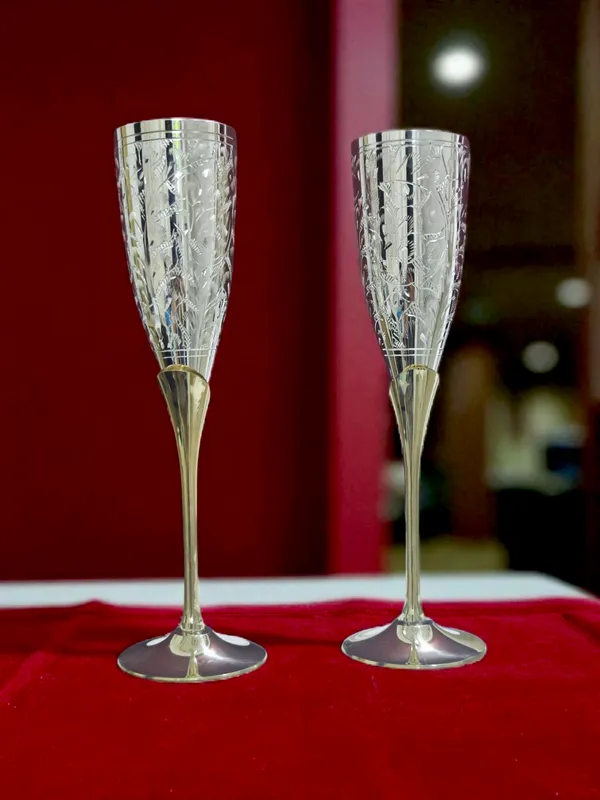 Premium_Gift_Silver_Plated_Brass_Wine_Goblet_Set_of_2_Pieces,_300_ML_with_Velvet_Box