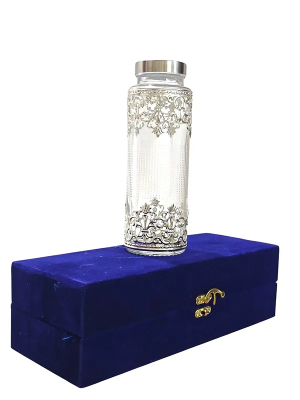 Premium_Glassware_Gift_Bottle_600_ml_with_Velvet_Box,_German_Silver_Metal_Work,_Elegant_Beverage_Set_for_Return_Gift