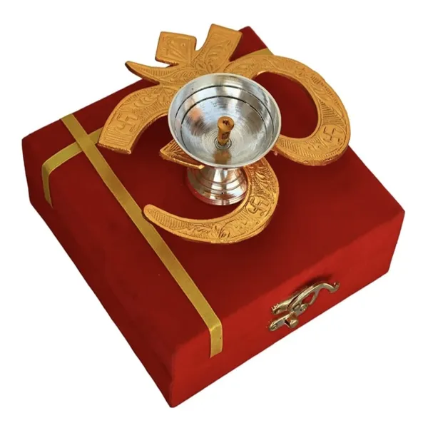 Traditional_Swastik_and_Om_Brass_Diya_with_Velvet_Box_for_Pooja,_Diwali,_Return_Gift_(Om_Diya)