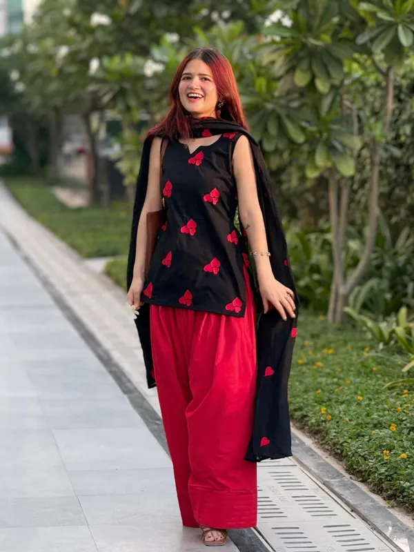 Elegant_Black_&_Red_Cotton_Kurti,_Farshi_Salwar_&_Cutwork_Dupatta_3-Piece_Set