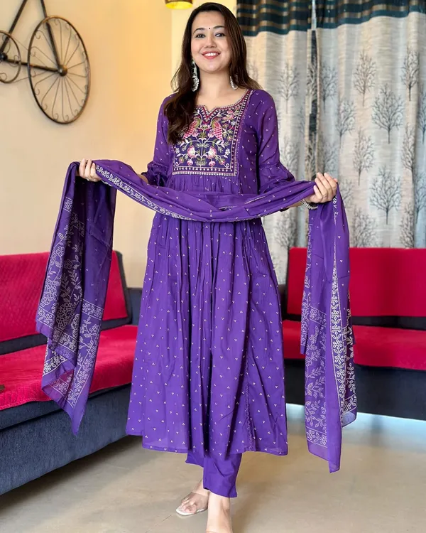 Elegant_Blue_Batik_Print_A-Line_Kurta_Set_with_Dupatta_–_3-Piece_Stitched_Cotton_Suit