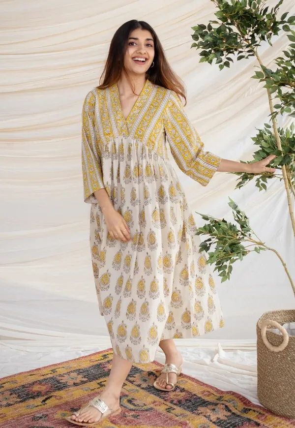 Elegant_Festive_A-Line_Alia_Cut_Pure_Cotton_Kurta_with_Functional_Side_Pocket