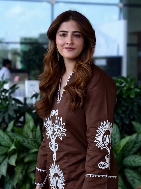 Festive_Special_Pu_Brownre_Cotton_60*60_Co-ord_Set_with_Heavy_All-Over_Aari_Work
