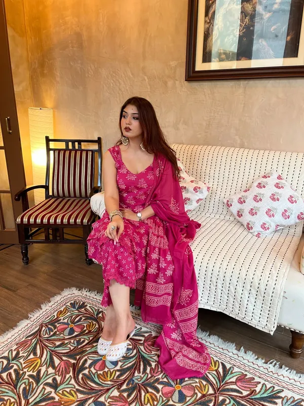 ROYAL_PINK_KURTI_PANT_SET_WITH_DUPATTA