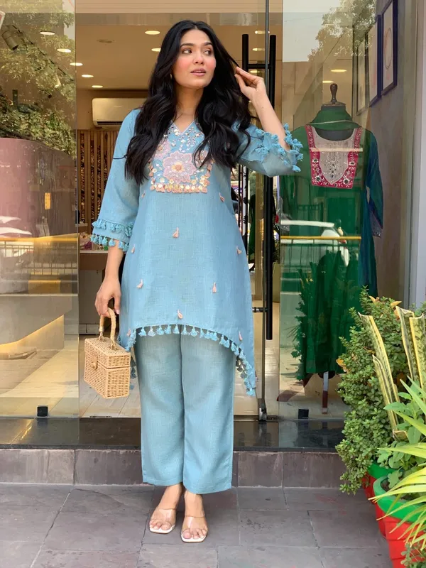 Summer_Special_Cotton_Flax_Co-ord_Set_with_Delicate_Embroidery,_Lace_&_Handwork