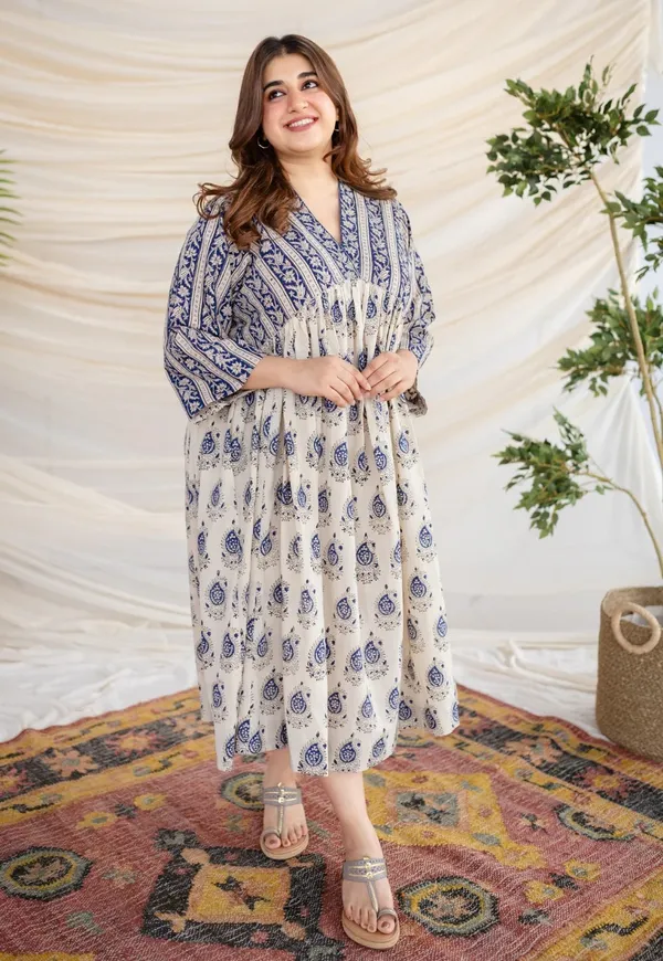 Summer_Special_Cotton_Flax_Co-ord_Set_with_Delicate_Embroidery,_Lace_&_Handwork_Blue