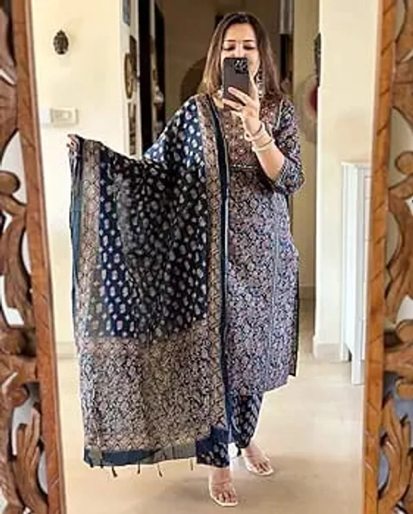 Timeless_Elegance_Cotton_Kurti_Pant_Set_🌸✨