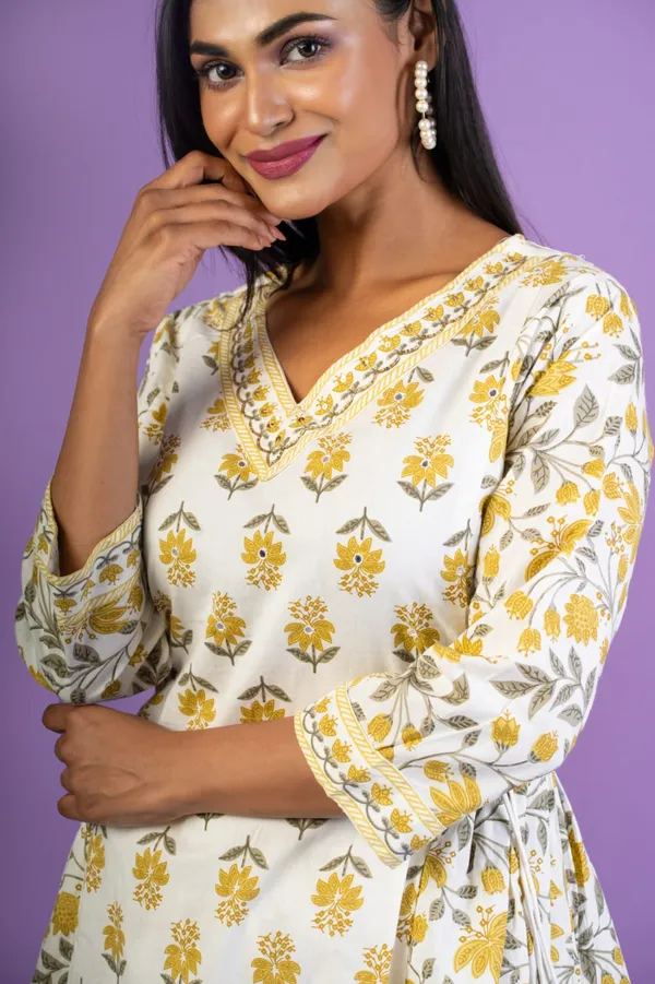 Women_Kurta_Set_with_Afghani_Pant_and_Dupatta_(Yellow)
