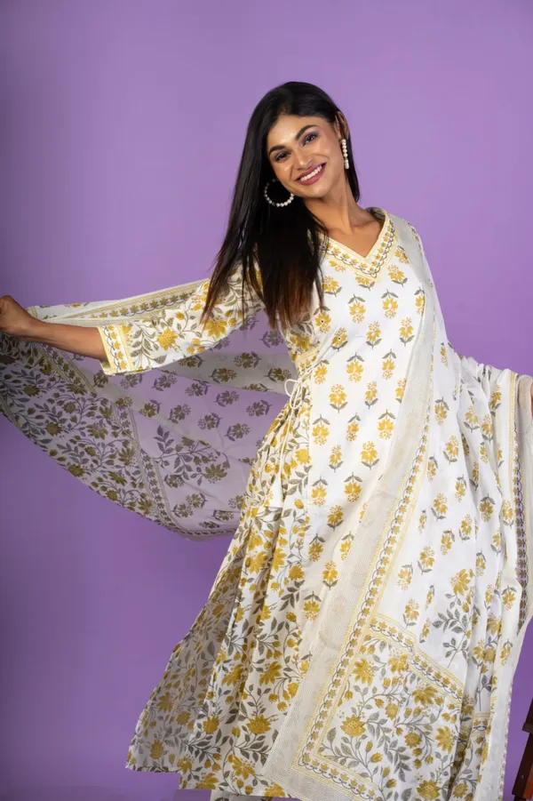 Women_Kurta_Set_with_Afghani_Pant_and_Dupatta_(Yellow)