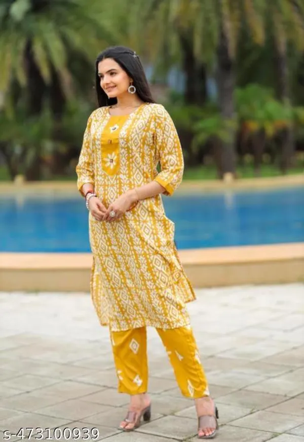 Yellow_Cotton_Blend_Casual_Kurta_Set_For_Women