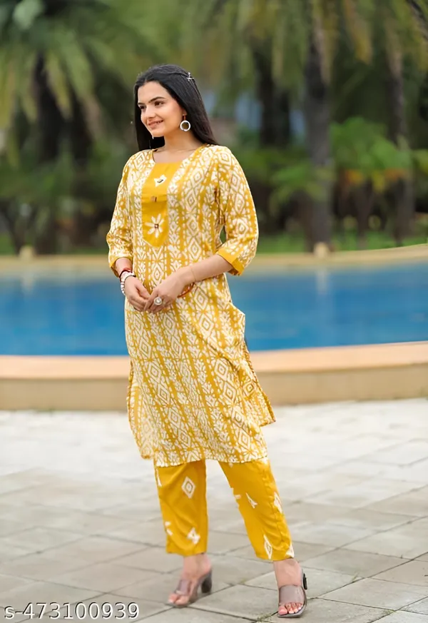Yellow_Cotton_Blend_Casual_Kurta_Set_For_Women