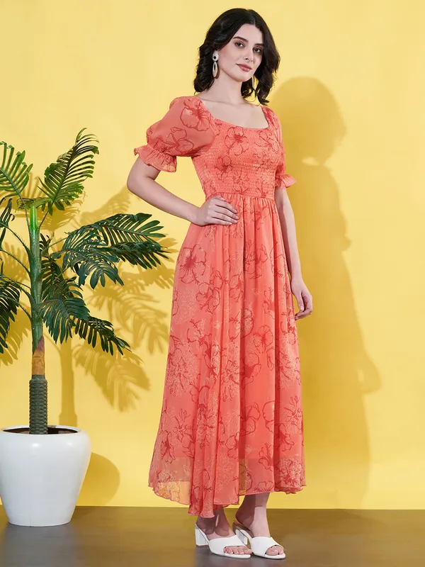 Women_Floral_Printed_Peach_Puff_Sleeve_Chiffon_Fit_&_Flare_Midi_Dress