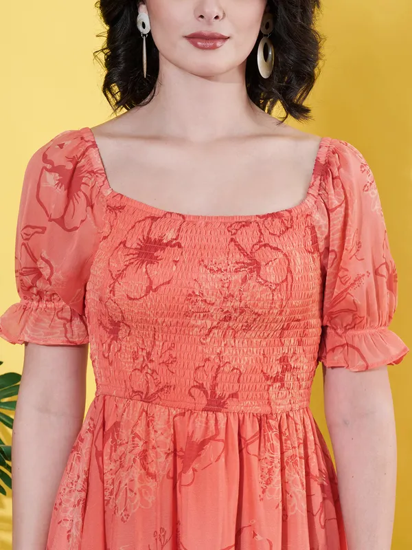 Women_Floral_Printed_Peach_Puff_Sleeve_Chiffon_Fit_&_Flare_Midi_Dress