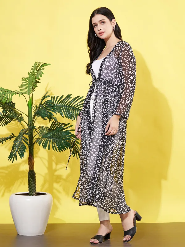 Women_Animal_Printed_Black_Chiffon_Longline_Front_Open_Shrug