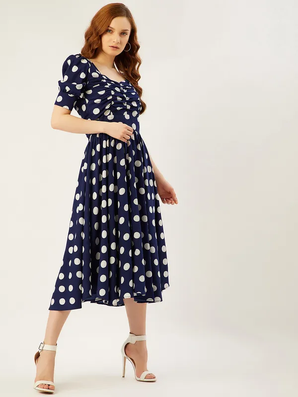Polka_Dot_Printed_Blue_Sweetheart_Neck_Half_Sleeve_Fit_and_Flare_Knee_Length_Dress