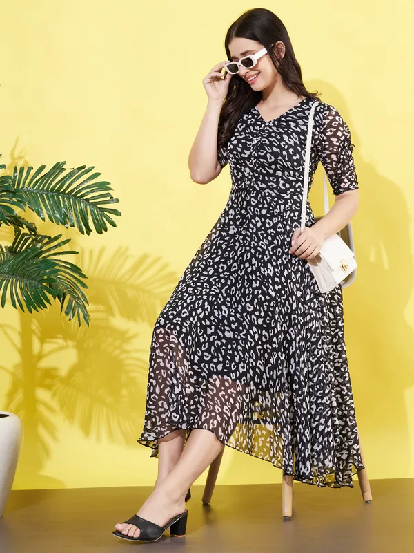 Women_Animal_Printed_Black_V_Neck_Chiffon_Fit_and_Flare_Midi_Dress