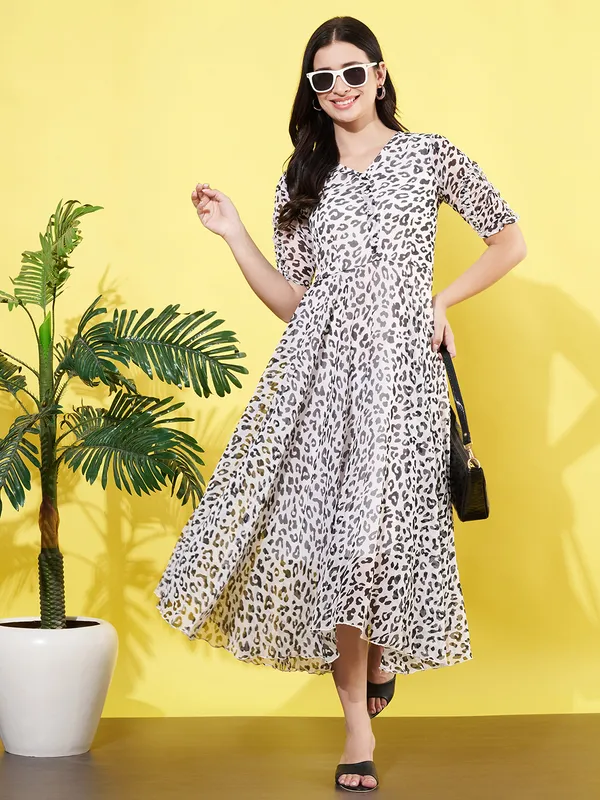 Women_Animal_Printed_White_V_Neck_Chiffon_Fit_and_Flare_Midi_Dress
